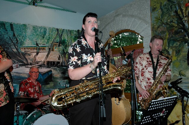 min 2006 06 11 guinguette mp 280
